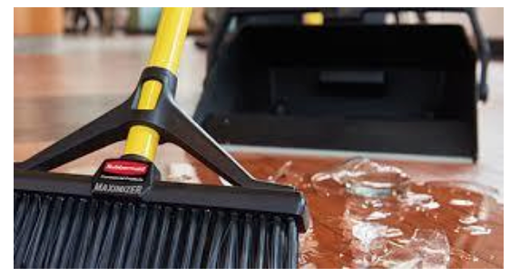 Maximizer Broomgee™ Double-Sided Broom/Squeegee