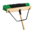 Balai-brosse grossier Bulldog et manche poils en PVC 24"
